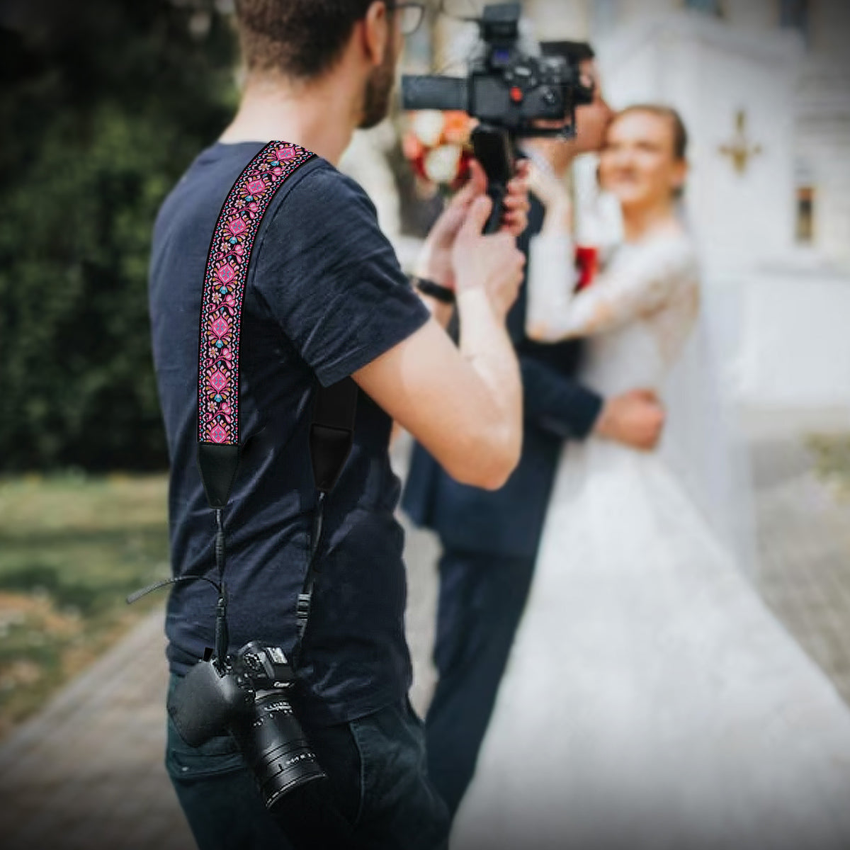 The HEIRLOOM Camera Strap - Adjustable Camera Strap For Canon, Nikon, Sony and all kinds of DSLR Camera