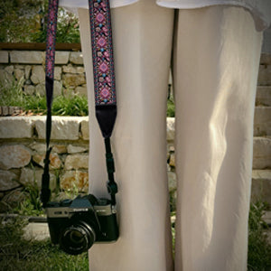 The HEIRLOOM Camera Strap - Adjustable Camera Strap For Canon, Nikon, Sony and all kinds of DSLR Camera