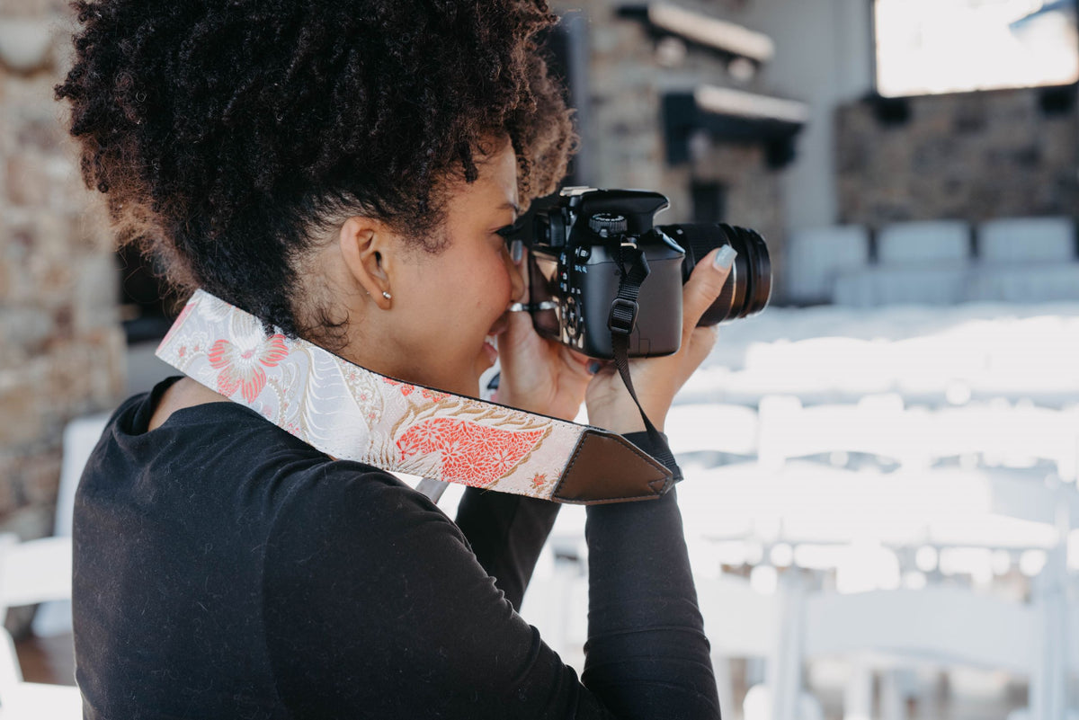Tropical Sky Camera Strap for Canon and Nikon -White Pink Floral strap For DSLR camera